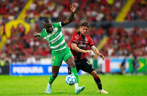 Atlas v Santos Laguna - Torneo Apertura 2025 Liga MX