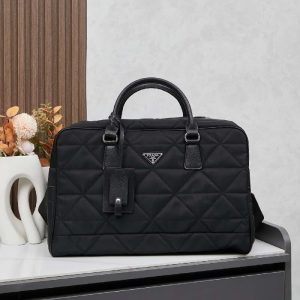 PRADA high quality imported cowhide fabric nylon travel bag metal triangle logo embellishment Size: 44*29*23 LB044