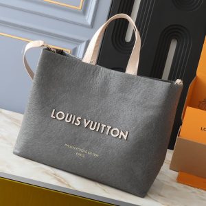 LV Louis Vuitton high quality soft cow leather with top handle and detachable shoulder strap 40*32*16CM LB057