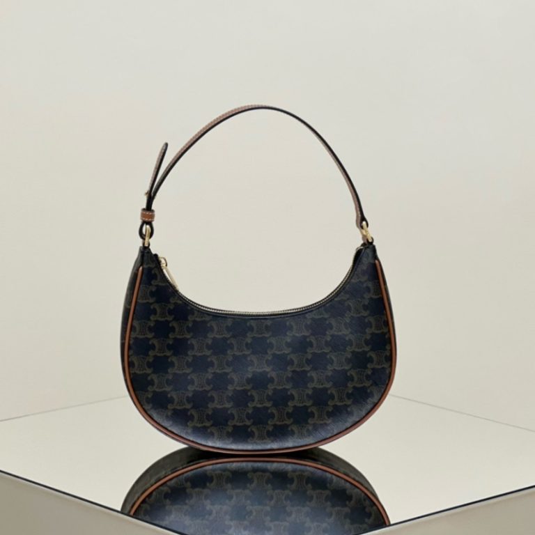 CELINE Bucket In Triomphe Canvas AVA-2