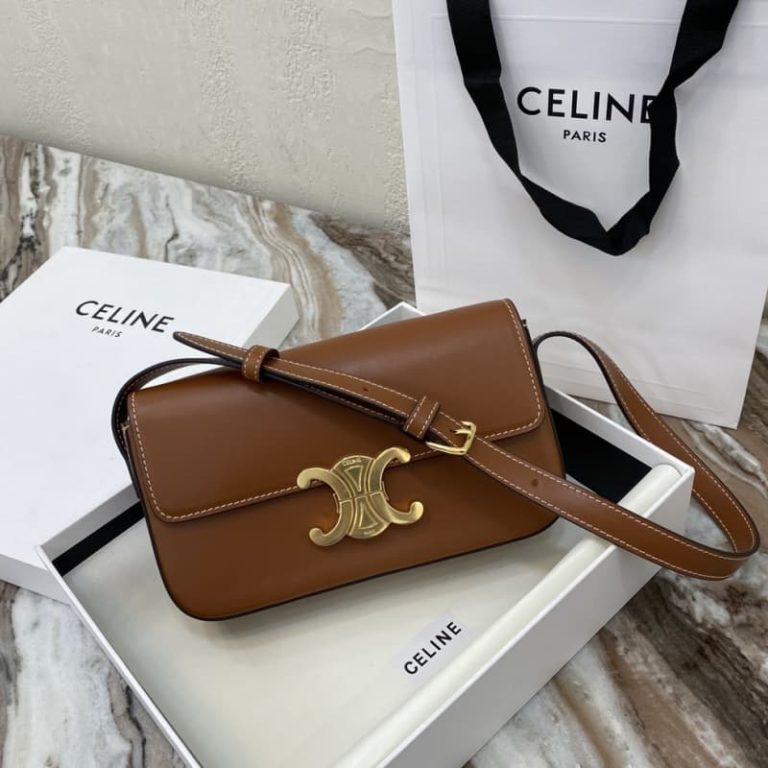 Celine Triomphe Shiny Cowhide Leather Underarm Bag-2