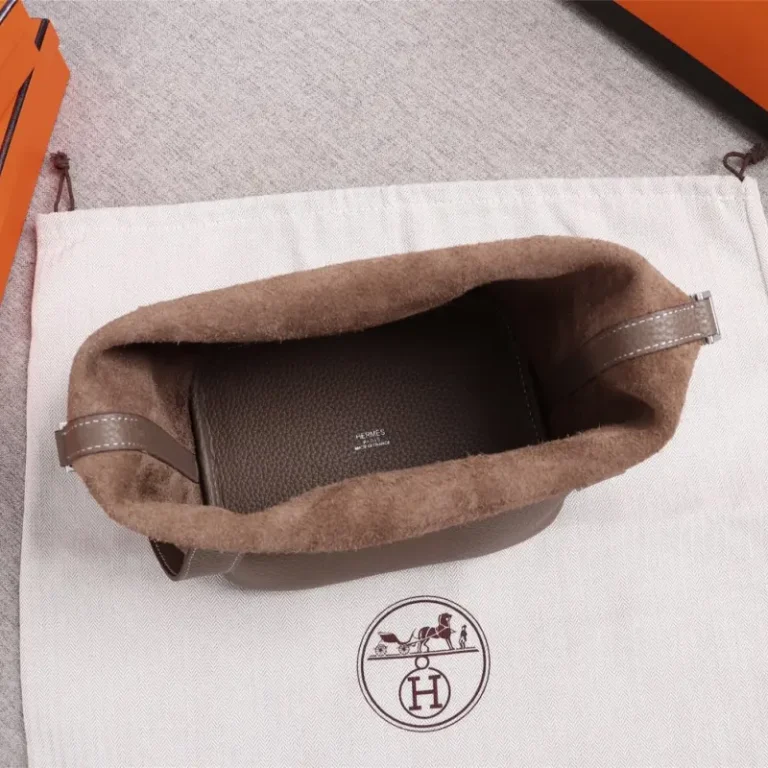 Hermes Taurillon Clemence Picotin Lock bag-3
