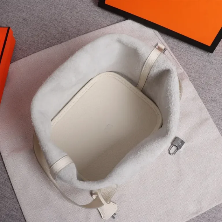 Hermes Taurillon Clemence Picotin Lock bag-4