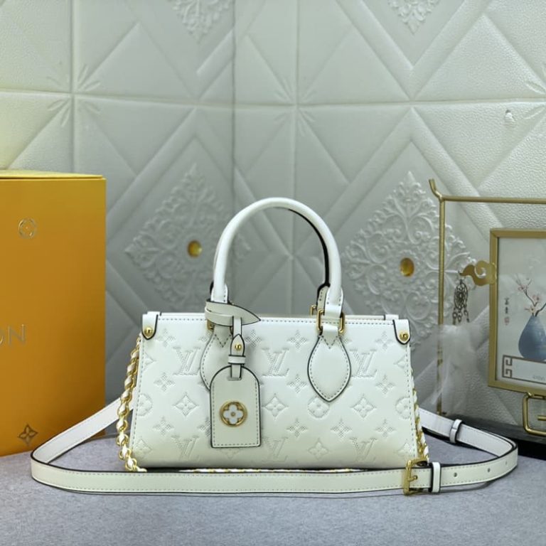 Louis Vuitton OnTheGo East West Handbags-1