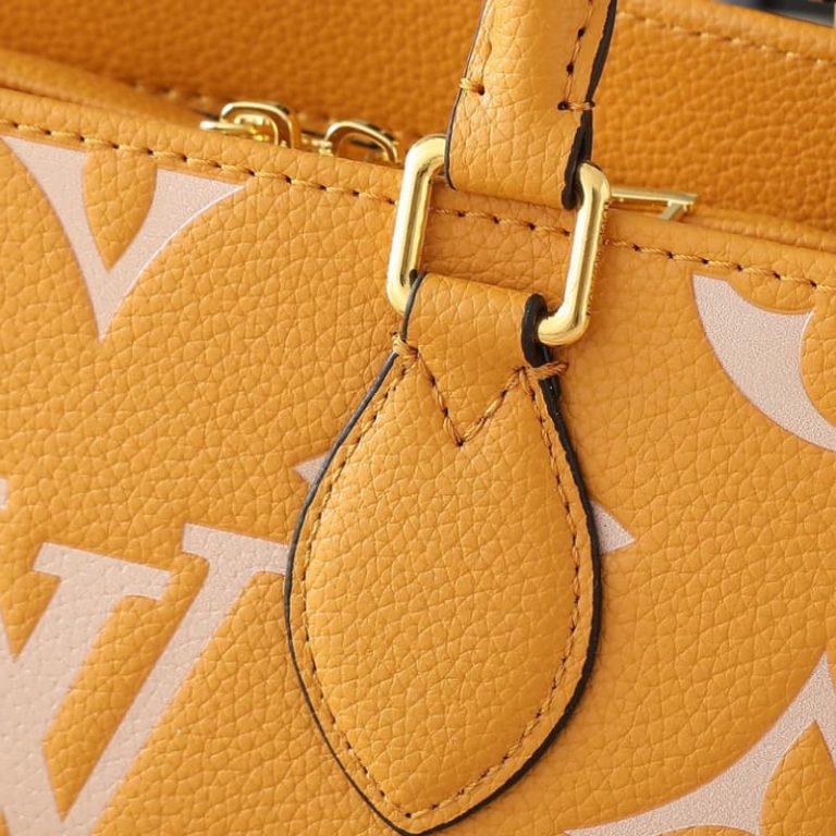 Louis Vuitton OnTheGo East West Handbags-2