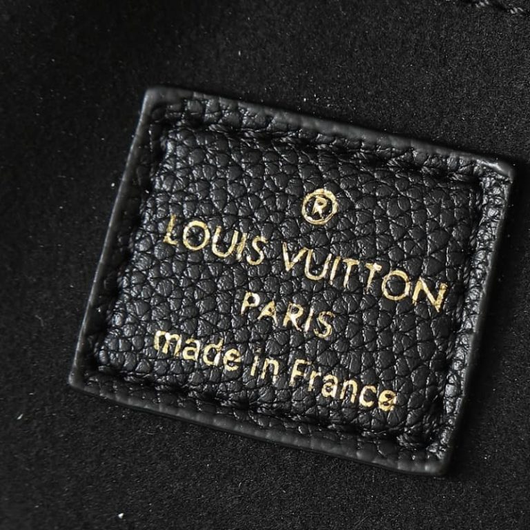 Louis Vuitton Underarm Bag-4