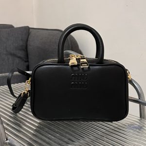 MiuiMiui Women Handbag Leather Shoulder Bag Wallet Designer Women Bag Removable Chain 18*11*5 CM LB228