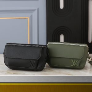 Louis Vuitton high quality Pilot Mini Handbag 20x12x5.5CM LB083