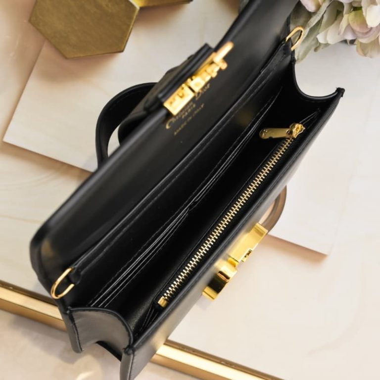 Dior High Quality Flap Design WomenWallet Shoulder Bag Crossbody Bag Carefully crafted in black smooth cowhide leather-12