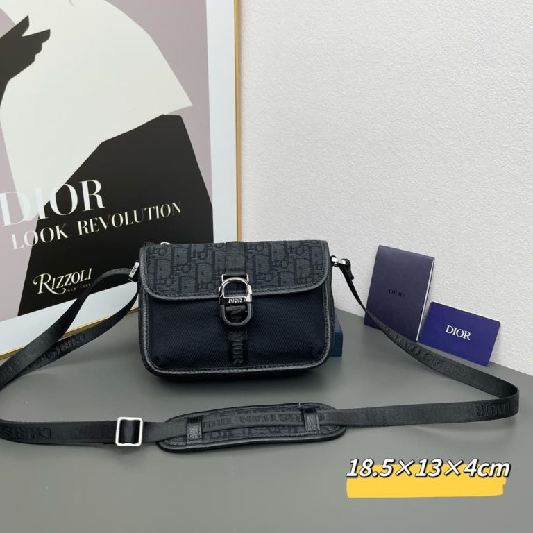 Dior High Quality Homme Oblique 8 Messenger Bag-6