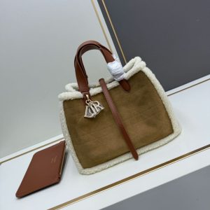 Dior High Quality Toujours Shearling Bag 29*19*21cm LB322
