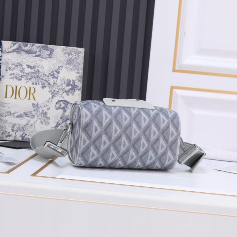 Dior High Quality Women Handbag Shoulder Bag Two way zipper closure with magnetic leather design-2