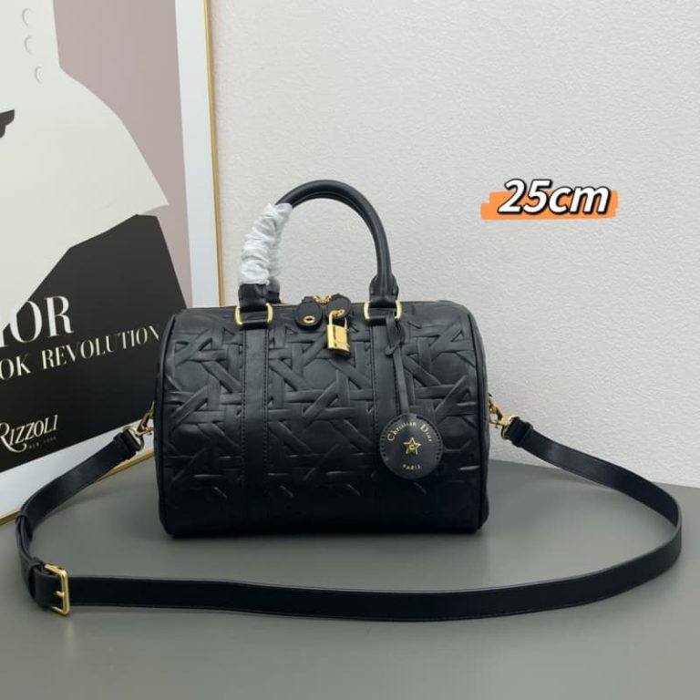 Dior High Quality Women Leather Handbag Shoulder Bag Gold Finish Star Embellishment 251916CM-1