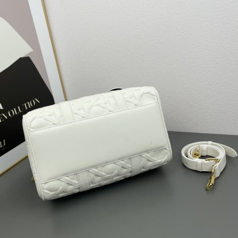 Dior High Quality Women Leather Handbag Shoulder Bag Gold Finish Star Embellishment 251916CM-6