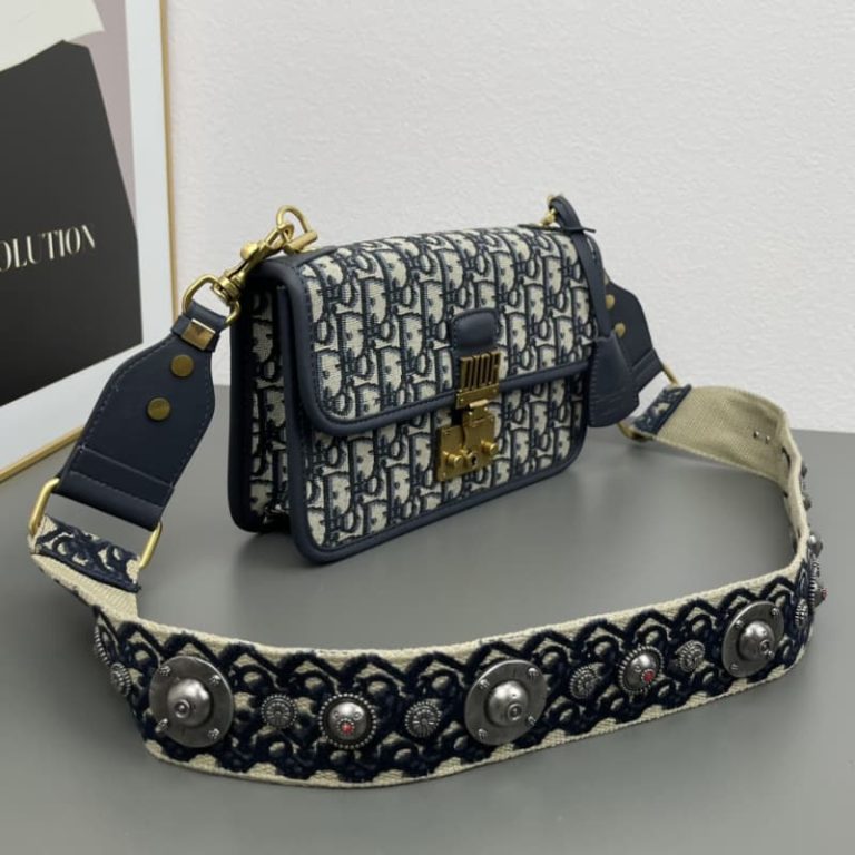 Dior High Quality WomenLeather Handbag Letter Twill Embroidered Canvas Classic Flap Design Crossbody 23CM-4