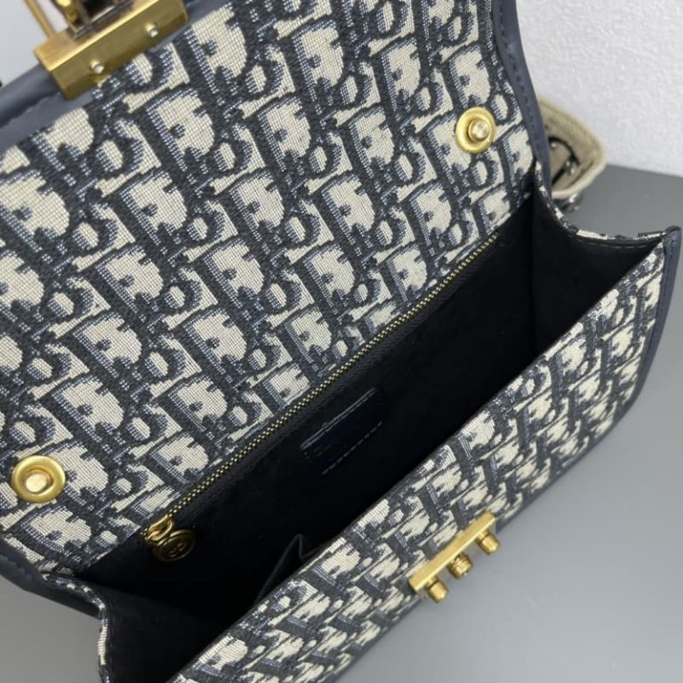 Dior High Quality WomenLeather Handbag Letter Twill Embroidered Canvas Classic Flap Design Crossbody 23CM-6