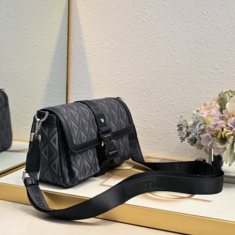 Dior High quality men new messenger bag Crossbody bag Front double pocket design-4