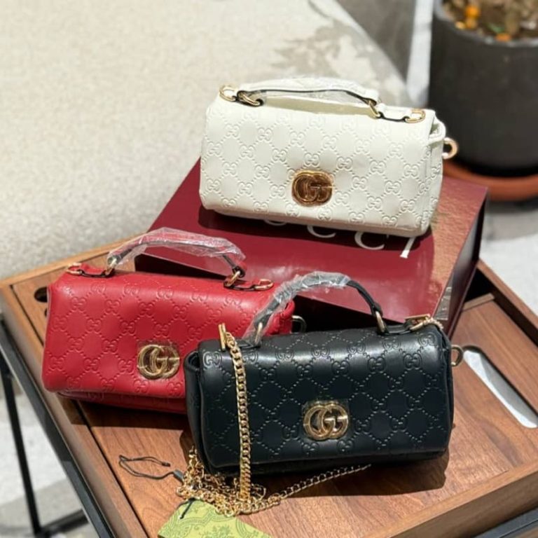 Dior High-quality women mini shoulder bag Front metal logo embellishment Alphabet print surface-1