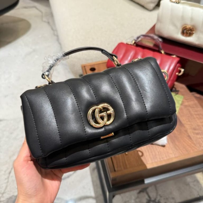 Dior High quality women mini shoulder bag Front metal logo embellishment Quilted pattern fluffy leather-4