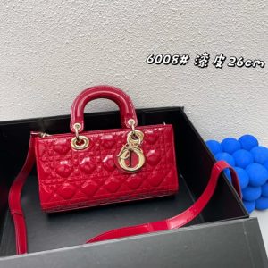 Dior High-quality women wallet Cross-body toffee patent leather rattan pattern with light gold finish metal pendant 26*13.5*5CM LB317