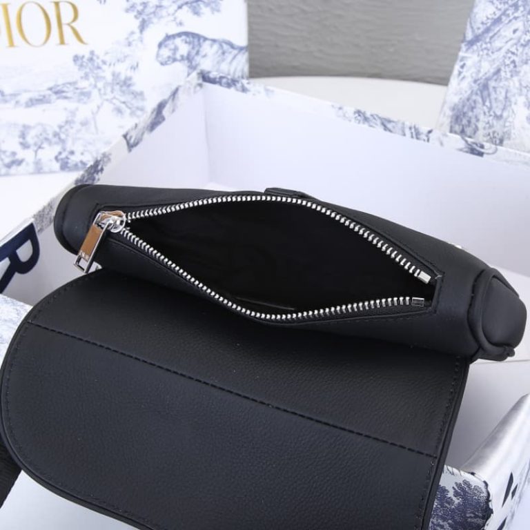 Dior high-quality men bag of three single shoulder clutch bodypack early spring series saddle saddle bag-8