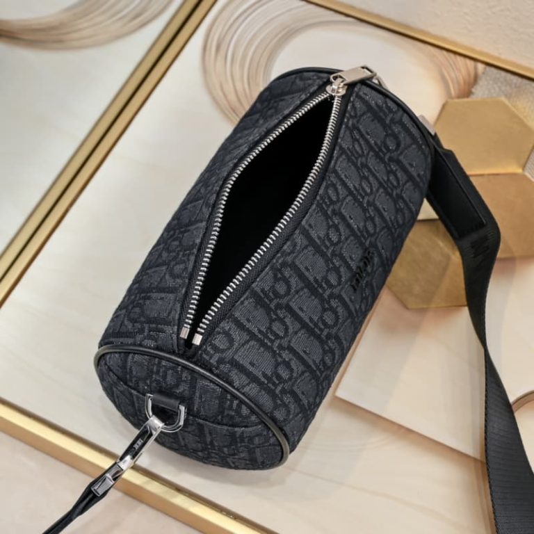 Dior high quality men fine printing canvas cylinder bag adjustable removable shoulder strap full logo logo embroidery-5