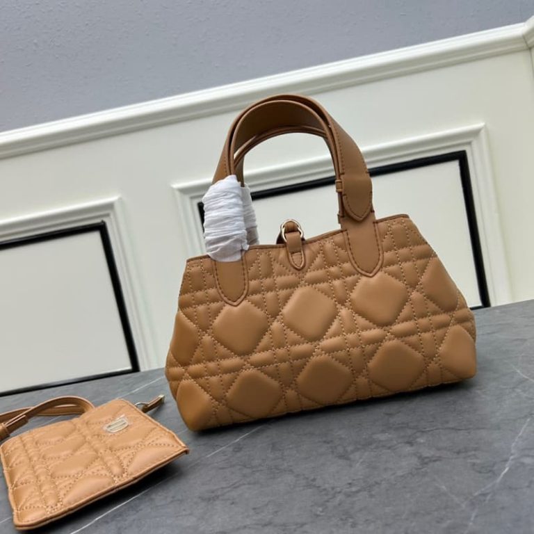 Dior high quality women handbag shoulder bag large capacity oversized diamond design classic letter accessories-6