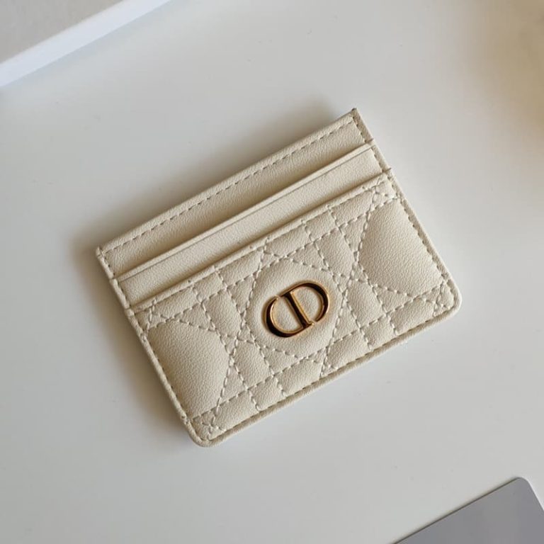Dior high quality women wallet crafted in soft cowhide leather embellished with “CD” logo-5