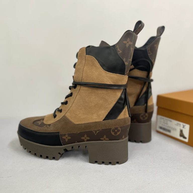 LV Top quality khaki western cowboy style women's ankle boots2