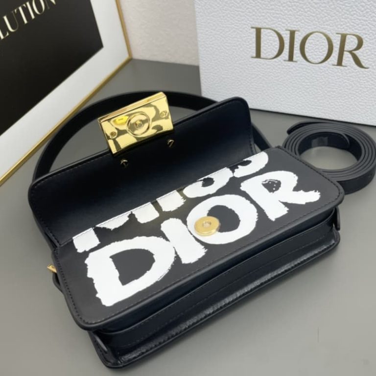 Miss Dior High quality metal plaque magnetic flap design shoulder bag crossbody bag black white red-8