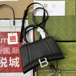 BALENCIAGA best quality Women shoulder bag Tote bag Flap design Front with logo metal decoration 19*13*8CM LB445(1)
