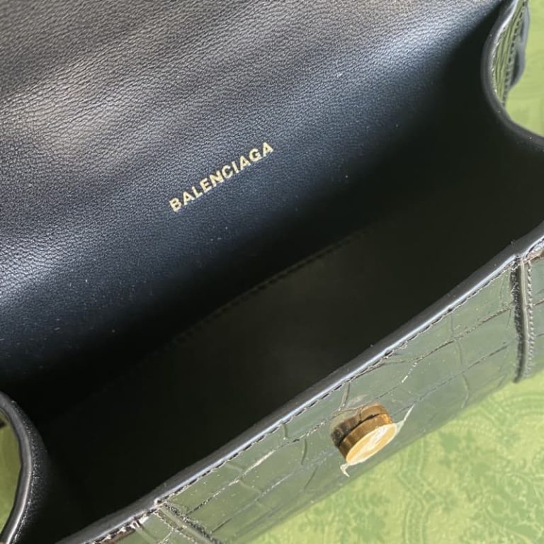 BALENCIAGA best quality Women shoulder bag Tote bag Flap design Front with logo metal decoration-10