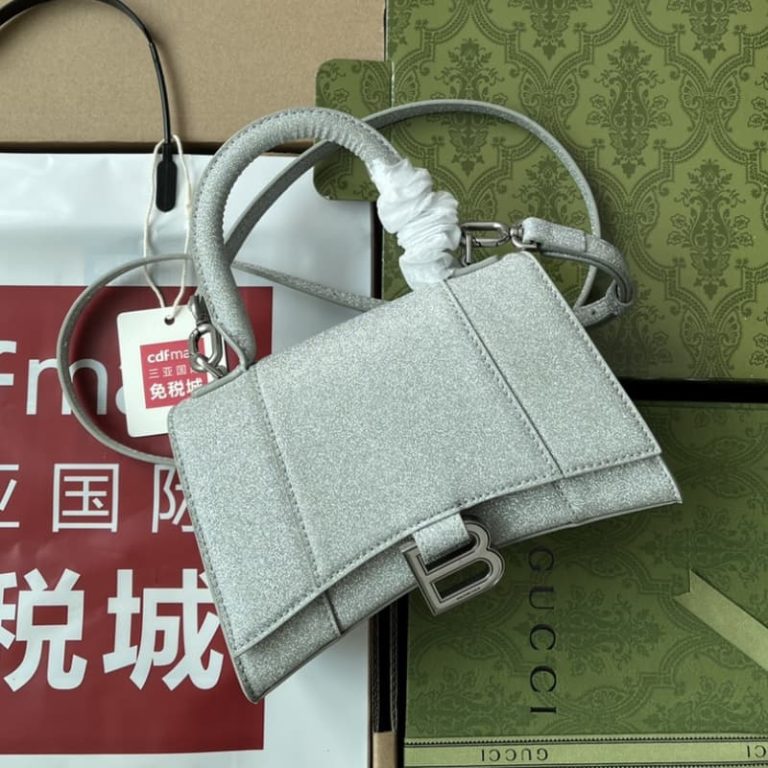 BALENCIAGA best quality Women shoulder bag Tote bag Flap design Front with logo metal decoration-3