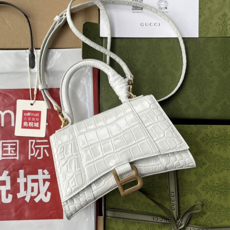 BALENCIAGA best quality Women shoulder bag Tote bag Flap design Front with logo metal decoration-3