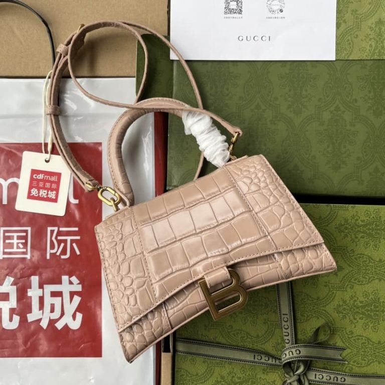 BALENCIAGA best quality Women shoulder bag Tote bag Flap design Front with logo metal decoration-5