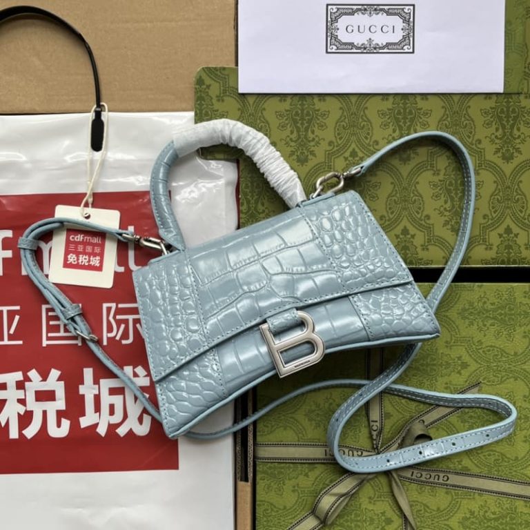 BALENCIAGA best quality Women shoulder bag Tote bag Flap design Front with logo metal decoration-5