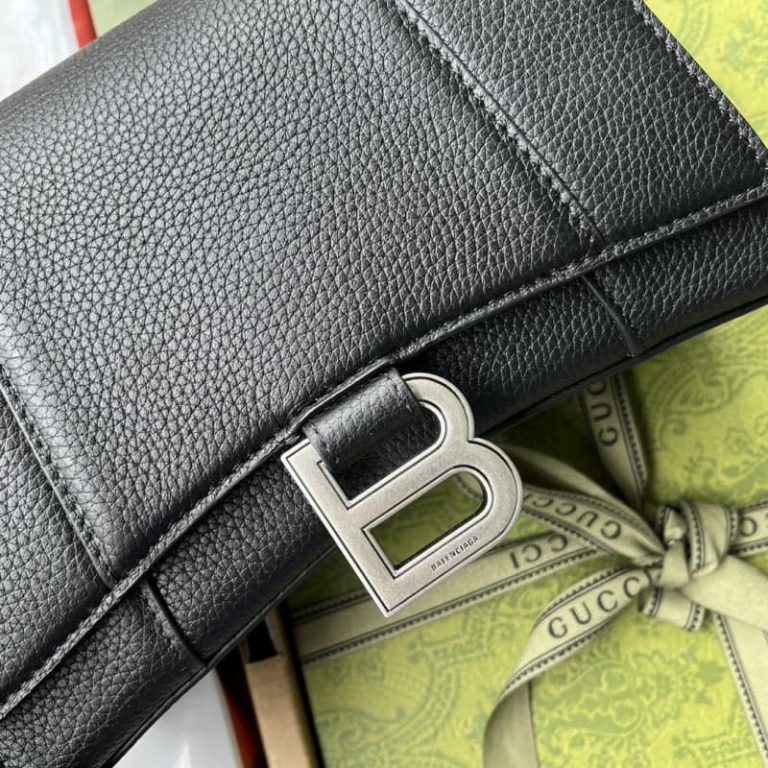 BALENCIAGA best quality Women shoulder bag Tote bag Flap design Front with logo metal decoration-5