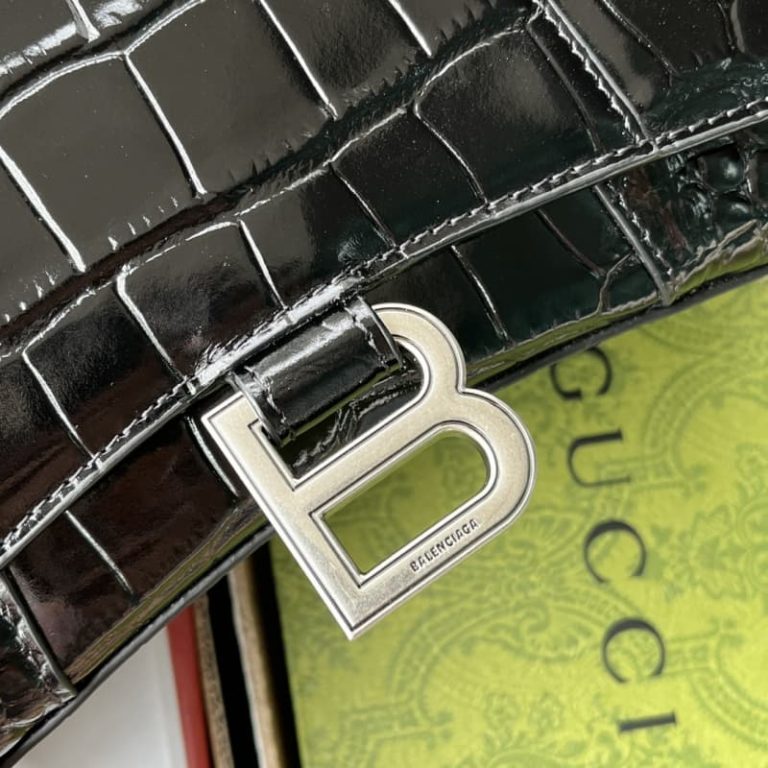 BALENCIAGA best quality Women shoulder bag Tote bag Flap design Front with logo metal decoration-7