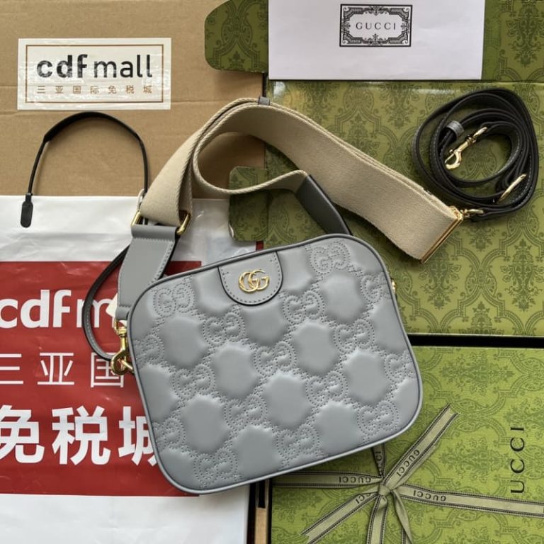 GUCCI GG Matelasse Shoulder Bag-9