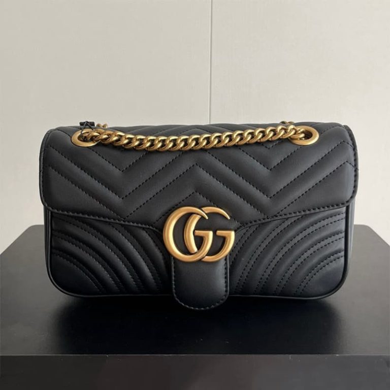 GUCCI High Quality Women Flap Clutch Bag Shoulder Bag Decorated with classic double G shape accessories on the front-1
