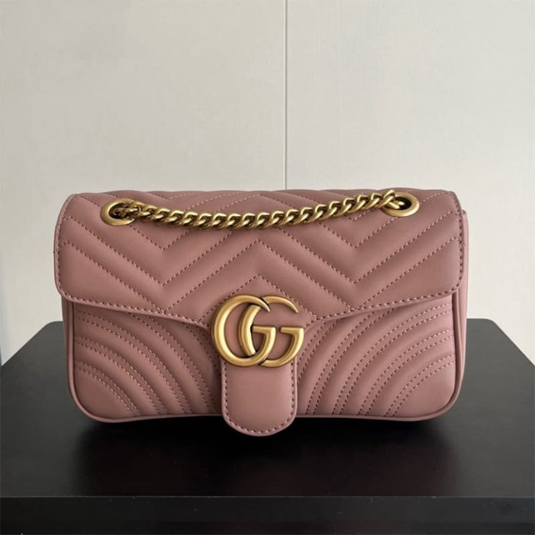 GUCCI High Quality Women Flap Clutch Bag Shoulder Bag Decorated with classic double G shape accessories on the front-7