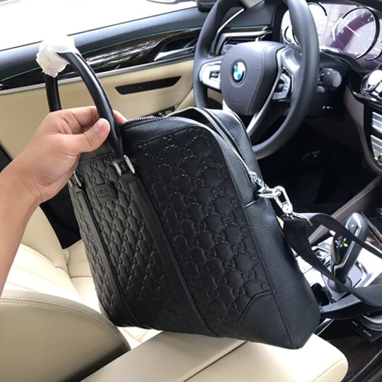 GUCCI High Quality men black shoulder handbag letter embossed indentation-3