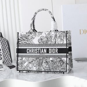 GUCCI High-quality Women Shoulder Bag Handbag Large Capacity Surface Pattern Embroidery 36*27.5*16.8CM LB335(2)