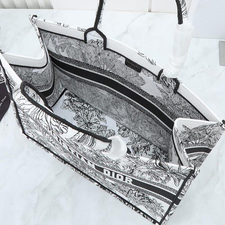 GUCCI High-quality Women Shoulder Bag Handbag Large Capacity Surface Pattern Embroidery-15