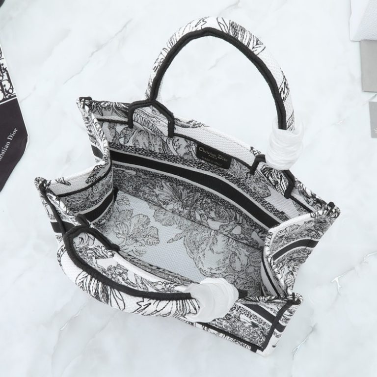 GUCCI High-quality Women Shoulder Bag Handbag Large Capacity Surface Pattern Embroidery-15