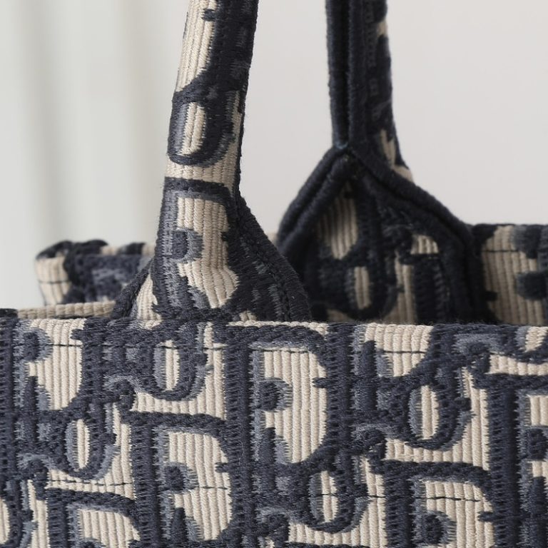 GUCCI High quality Women shoulder bag Handbag Large capacity Surface letter embroidery-8