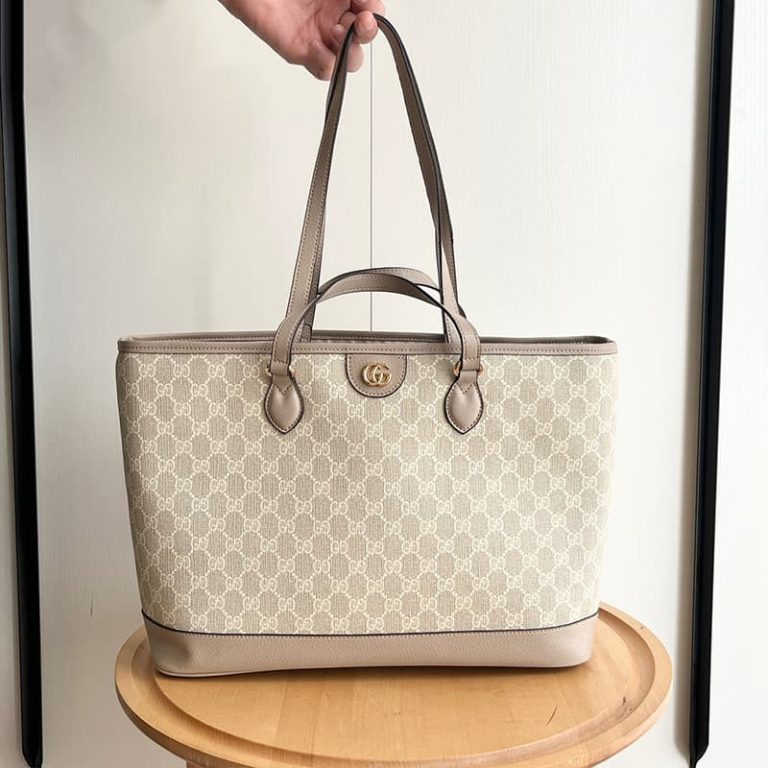 GUCCI High quality women handbags Men shoulder bags Letters embroidered surface Double G logo on the front-5