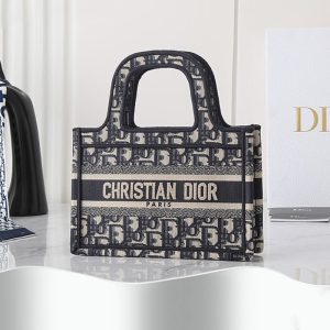 GUCCI High-quality women shoulder bag Handbag Large capacity Surface letter embroidery 22*17*7CM LB333(1)