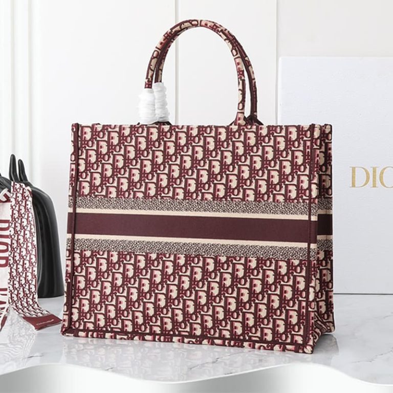 GUCCI High-quality women shoulder bag Handbag Large capacity Surface letter embroidery-8
