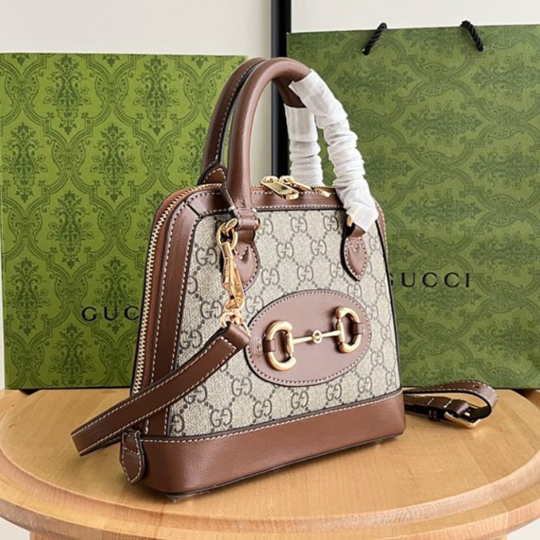 GUCCI High-quality women shoulder bag Handbag Surface GG pattern and gold accessories design-5